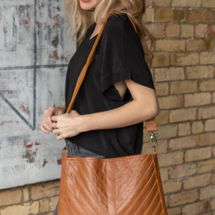 Leather Messenger Bag; Cognac